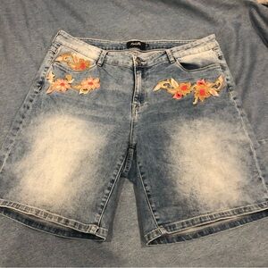 Nanette Denim Embroidered Shorts 14W